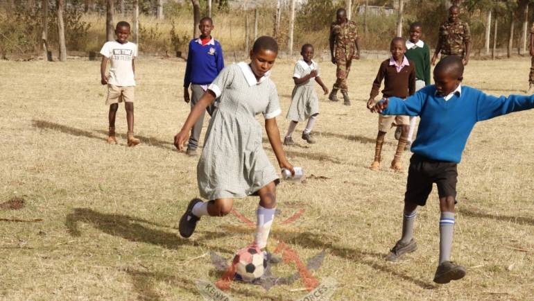 KDF TROOPS IN GILGIL VISIT AMANI CHILDREN’S HOME