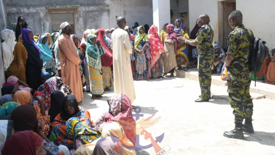 KENYA NAVY MUSLIMS DONATE FOOD TO MASJID SHAKOMBO