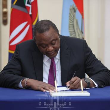PRESIDENT UHURU KENYATTA SIGNS INTO LAW THE MILITARY VETERANS BILL, 2022.