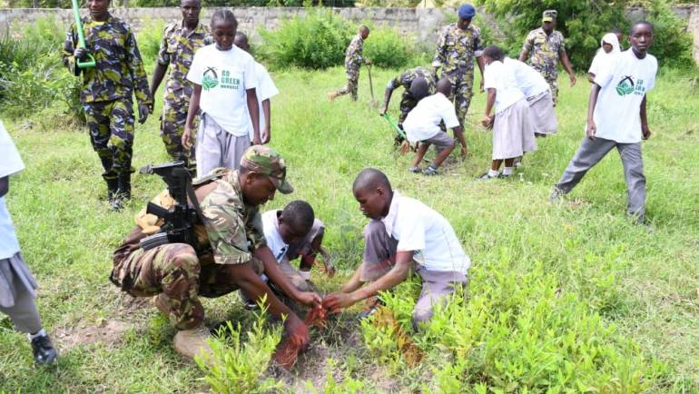 KENYA NAVY PERSONNEL PLANT OVER 30,000 TREES IN MOMBASA