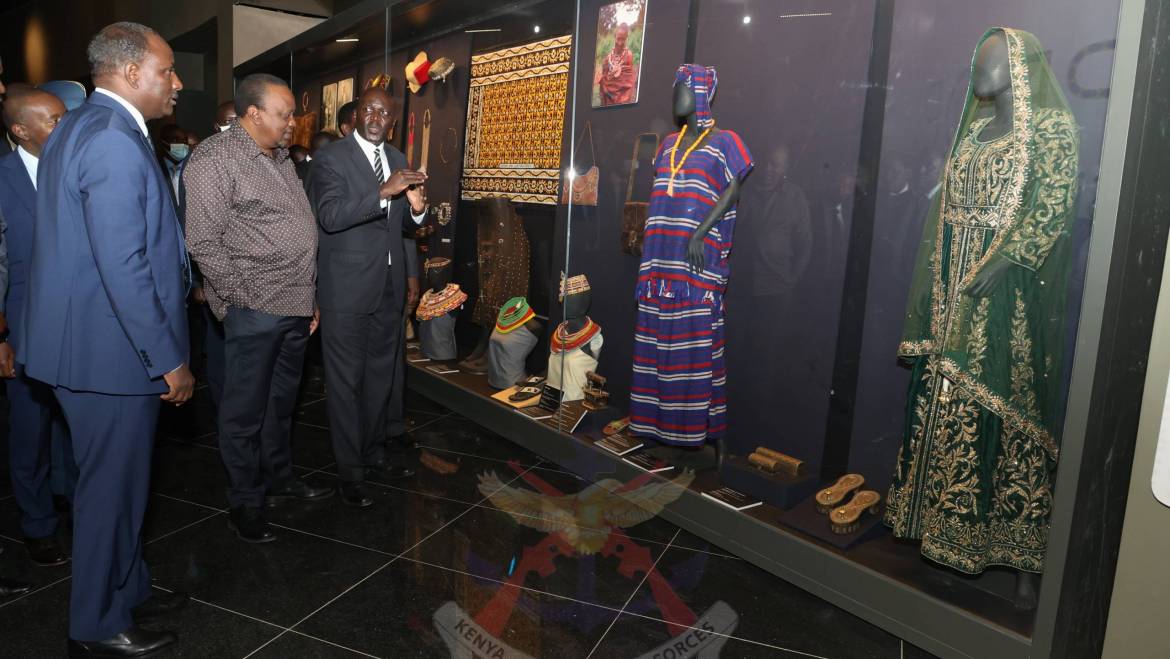 PRESIDENT KENYATTA HOSTS THE PRESS AT UHURU GARDENS NATIONAL MONUMENT AND MUSEUM