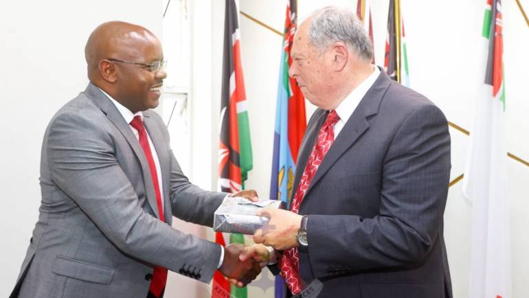 DEFENCE PS HOSTS ISRAELI AMBASSADOR