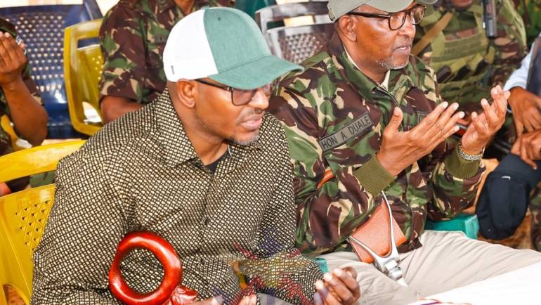 CS DUALE HOLDS A SERIES OF SECURITY MEETINGS IN WAJIR