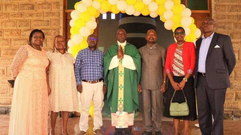 DEFENCE HEADQUARTERS ROMAN CATHOLIC CHURCH CELEBRATES FAMILY