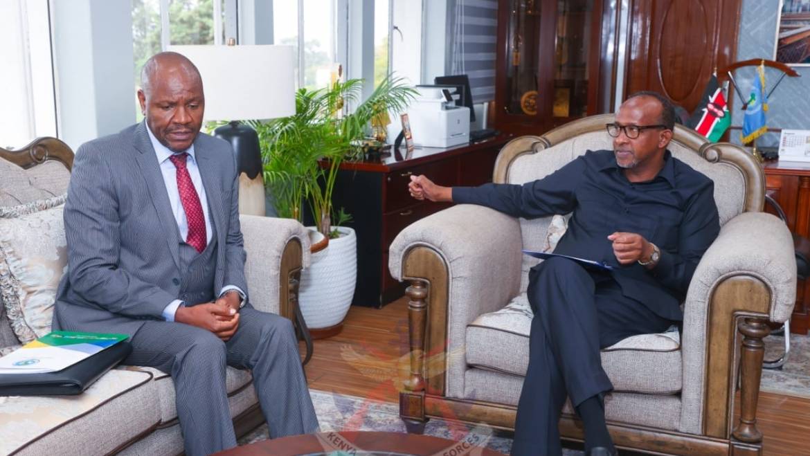 CS DUALE HOSTS EASF DIRECTOR