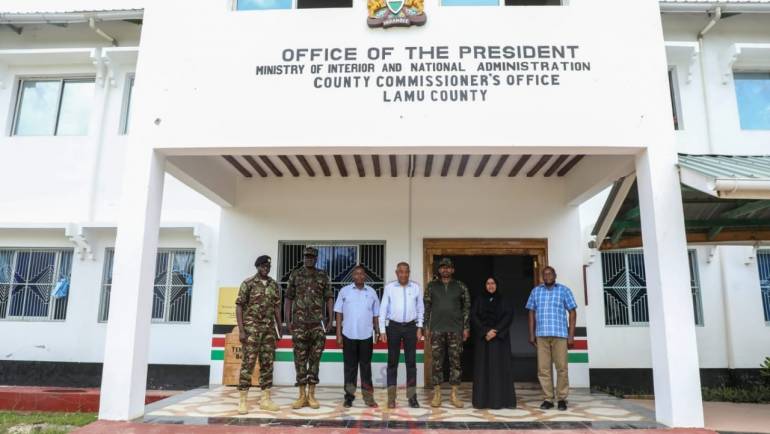 GOC EASTCOMM VISITS BAURE FORWARD OPERATING BASE