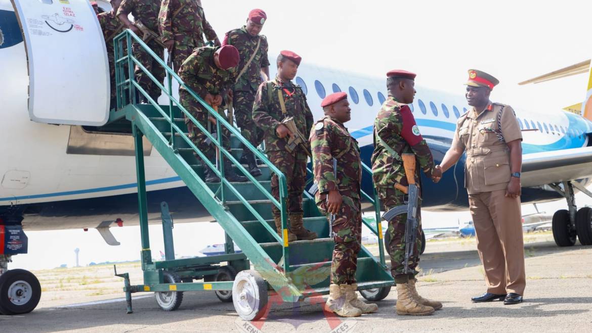 DEPUTY COMMANDER KENYA ARMY RECEIVES  KDF TROOPS FROM DRC
