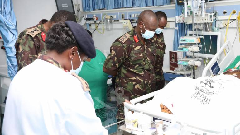 COMMANDER KENYA ARMY VISITS PERSONNEL AT DFMH