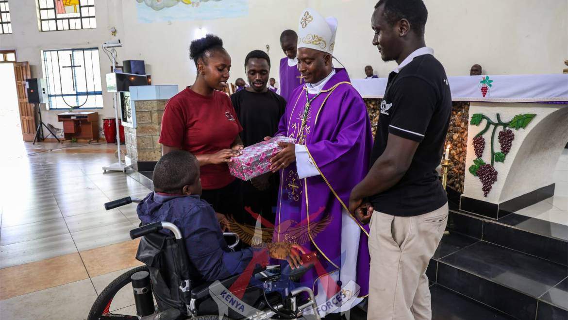BISHOP WORSHIPS WITH THE MOI AIR BASE COMMUNITY