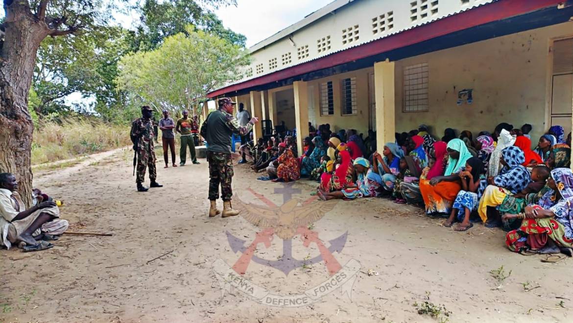 COMMANDER OAB VISITS TROOPS