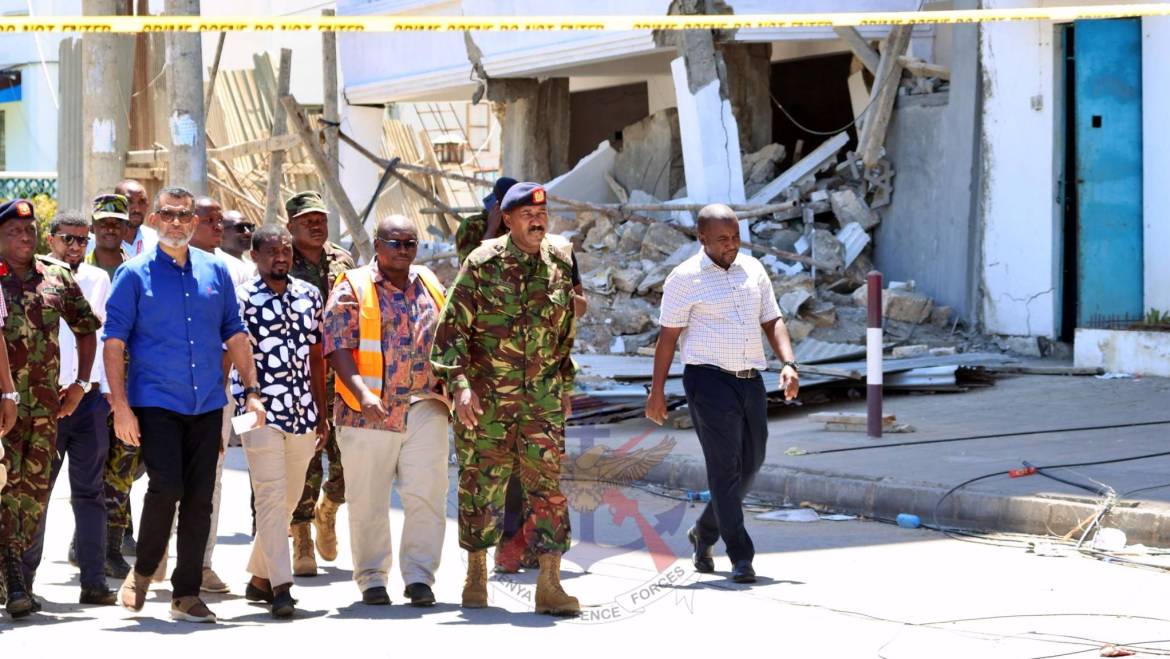 KENYA DEFENCE FORCES PARTICIPATES IN DEMOLITION OF A BUILDING IN MOMBASA