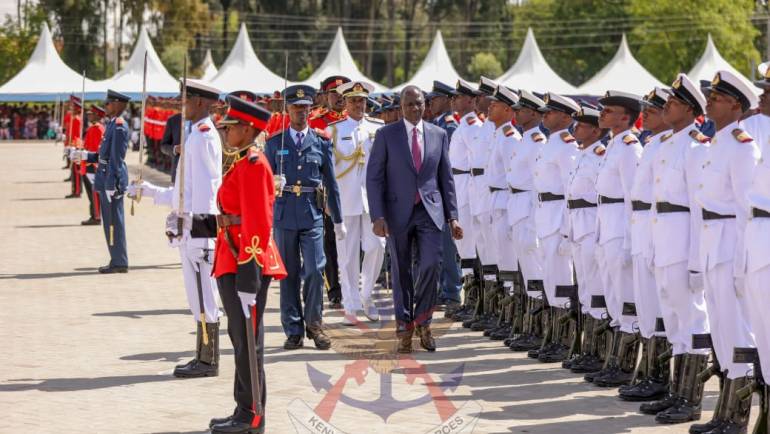 PRESIDENT COMMISSIONS GENERAL SERVICE AND GRADUATE OFFICERS