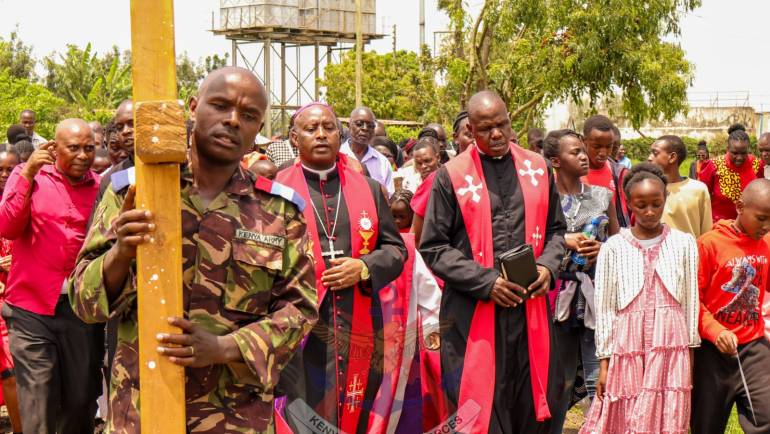 BISHOP CELEBRATES HOLY WEEK IN NAKURU
