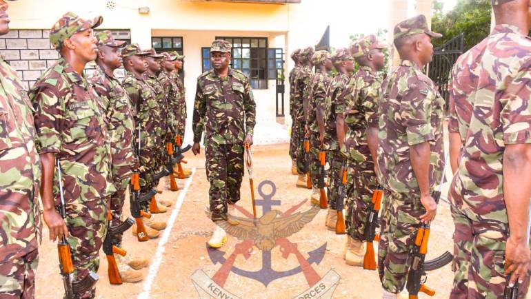 GOC EASTCOM VISITS TROOPS