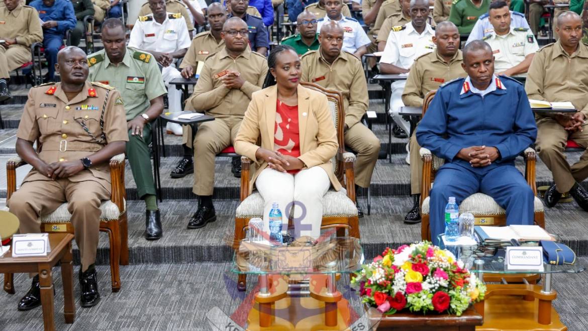 DEFENCE CS DELIVERS PUBLIC LECTURE AT JCSC