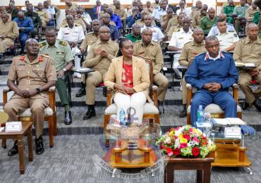 DEFENCE CS DELIVERS PUBLIC LECTURE AT JCSC
