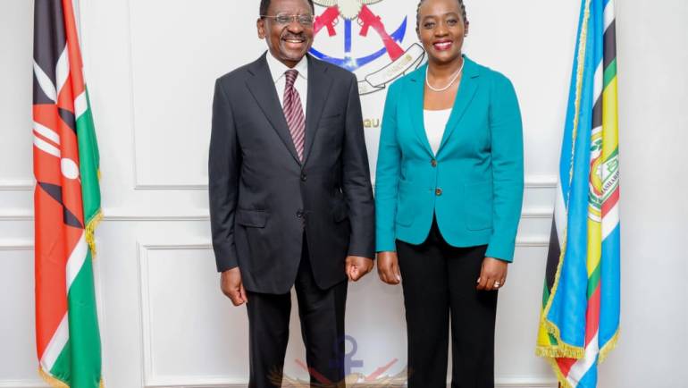 DEFENCE CS MEETS SIAYA GOVERNOR