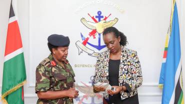 DEFENCE CS RECEIVES THE MINISTRY’S GENDER MAINSTREAMING AWARD