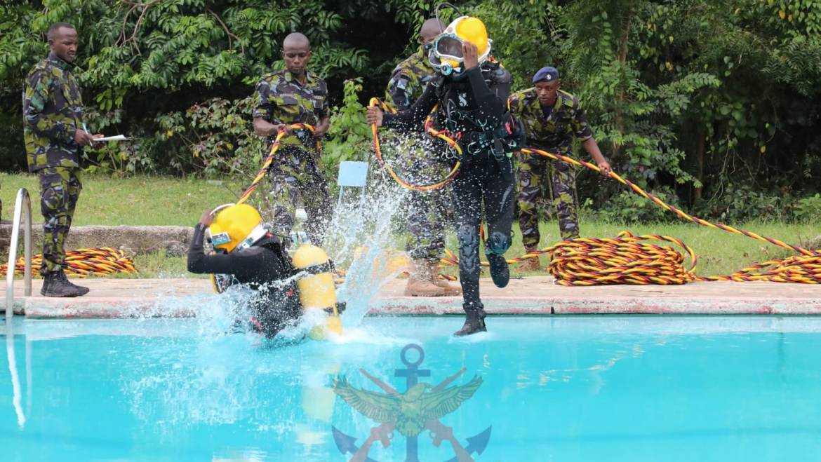 KENYA NAVY DIVERS GRADUATE 