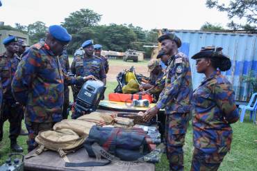 BASE COMMANDER WAJIR AIR BASE CONDUCTS FAMILIARISATION TOUR