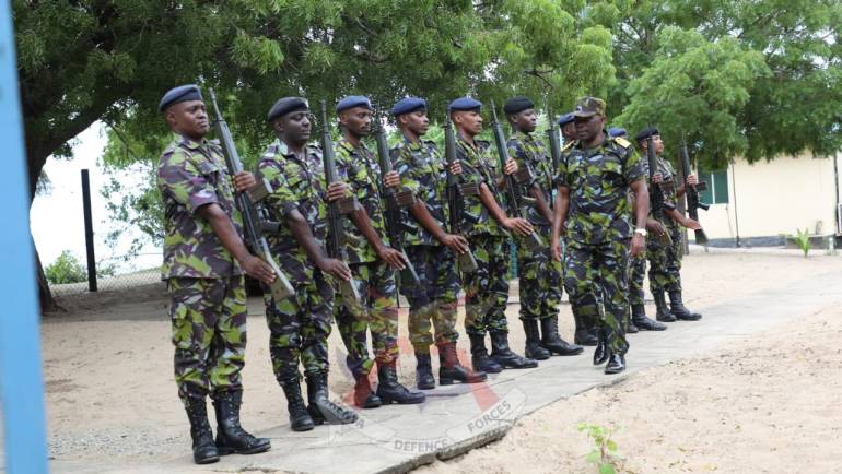 COMMANDER KENYA NAVY VISITS CENTRAL MARSS STATIONS 