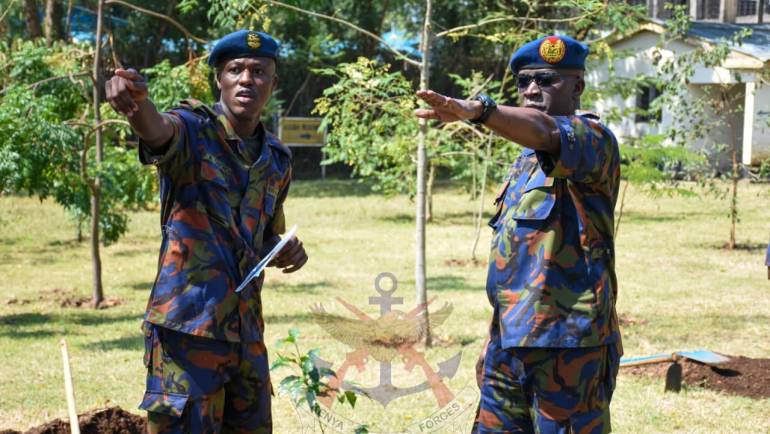 COMMANDER KENYA AIR FORCE VISITS KISUMU REGION