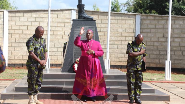 BISHOP WALLACE NG’ANG’A VISITS KDF TROOPS IN LAMU COUNTY