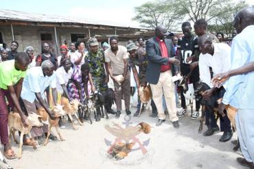 KDF TROOPS AND AIC CHEMOLINGOT PARTNER TO SUPPORT KAGIR RESIDENTS 