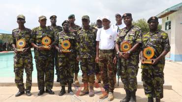 HONOURING SERVICE AND CELEBRATING EXCELLENCE AT MANDA BAY BASE