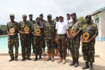 HONOURING SERVICE AND CELEBRATING EXCELLENCE AT MANDA BAY BASE