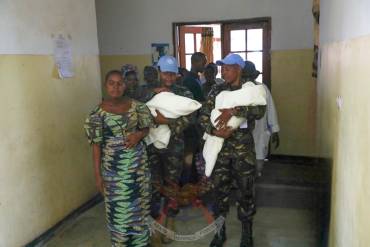 KENYAN PEACEKEEPERS SHARE CHRISTMAS NEWBORNS’ JOY DURING MAVIVI HEALTH CENTRE VISIT