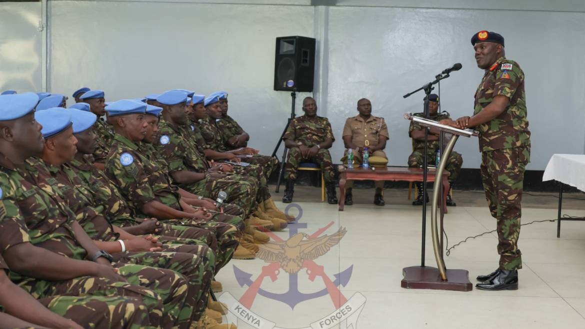 COMMANDER KENYA ARMY VISITS KDF TROOPS AHEAD OF UN DEPLOYMENT