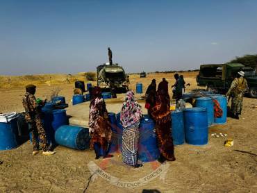 KDF CONDUCTS CIMIC WATER RESUPPLY OPERATION AT HUBSOY, WAJIR SOUTH SUB-COUNTY