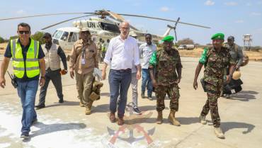 AUSSOM-KDF, JISA ESCORTS UN DELEGATION IN DHOBLEY