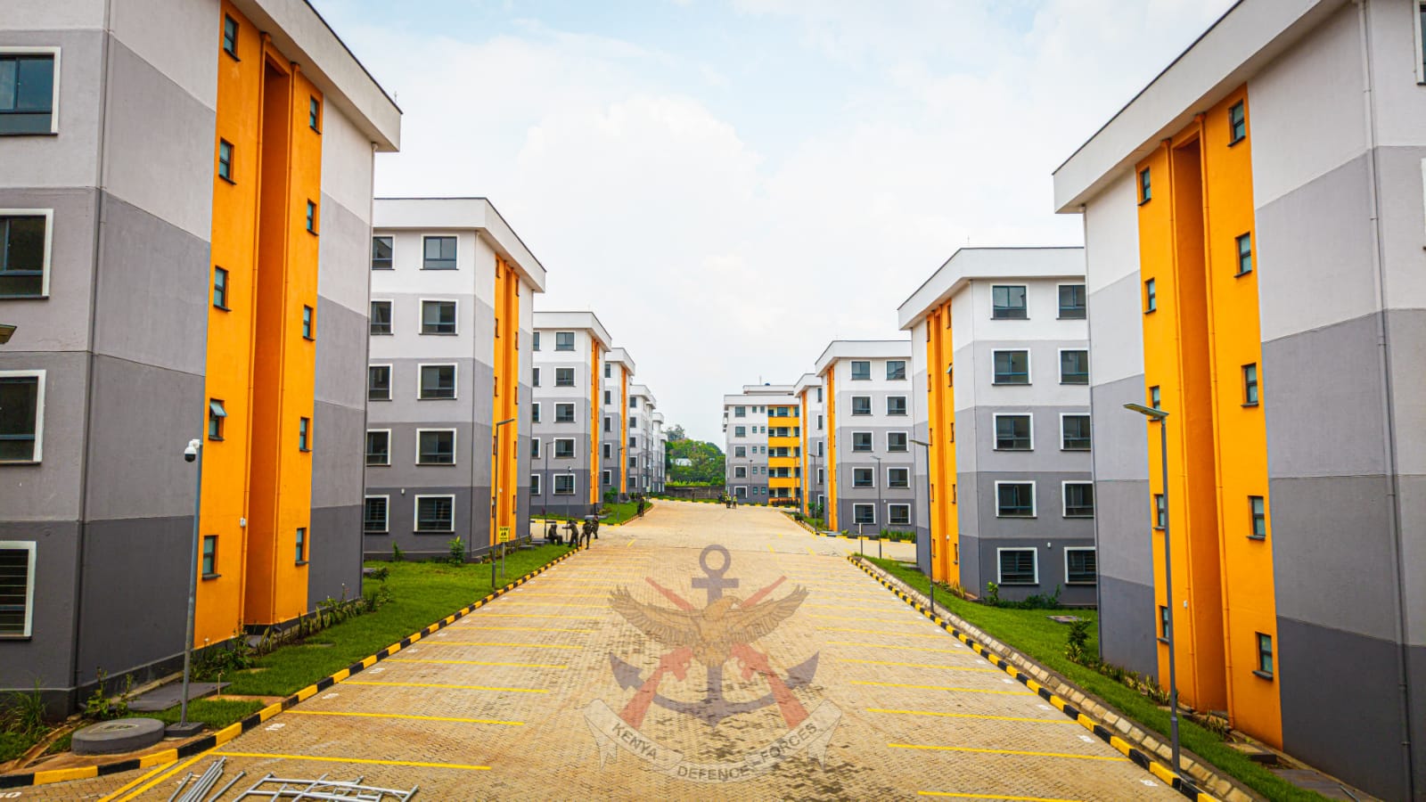 PRESIDENT WILLIAM RUTO COMMISSIONS 500 MODERN KDF HOUSING UNITS PRESIDENT WILLIAM RUTO COMMISSIONS 500 MODERN KDF HOUSING UNITS
