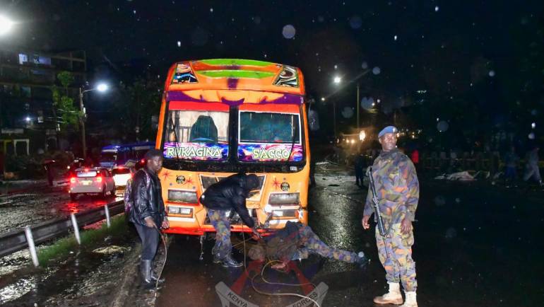 KDF PERSONNEL RESPOND TO FLOOD EMERGENCY IN NAIROBI