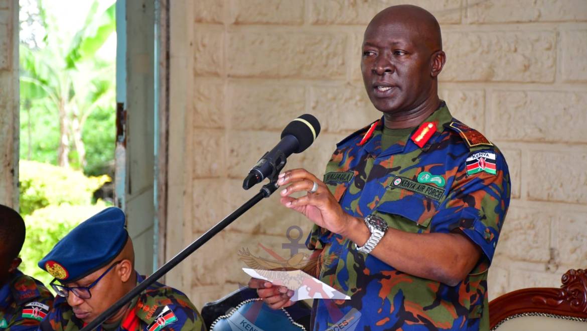 COMMANDER KENYA AIR FORCE COMMENDS RAPID RESPONSE UNIT FOR FLOOD RESCUE OPERATIONS