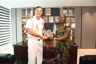 STRENGTHENING NAVAL TIES