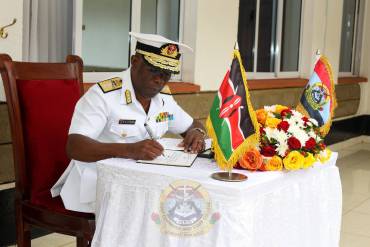 JCSC HOSTS KENYA NAVY COMMANDER FOR LECTURE OF OPPORTUNITY