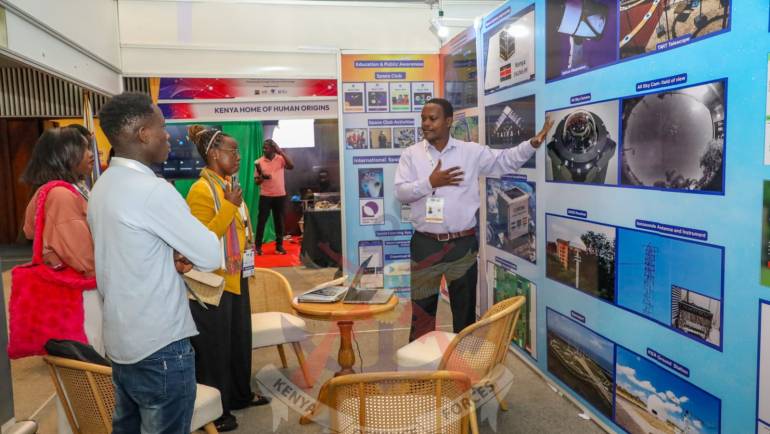 MOD SHOWCASES SPACE TECHNOLOGY AND HUMAN ORIGINS AT GLOBAL DATA FESTIVAL