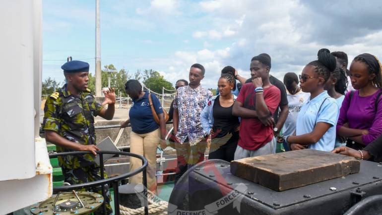 BRIDGING GEOSPATIAL LEARNING WITH MARITIME EXPERIENCE