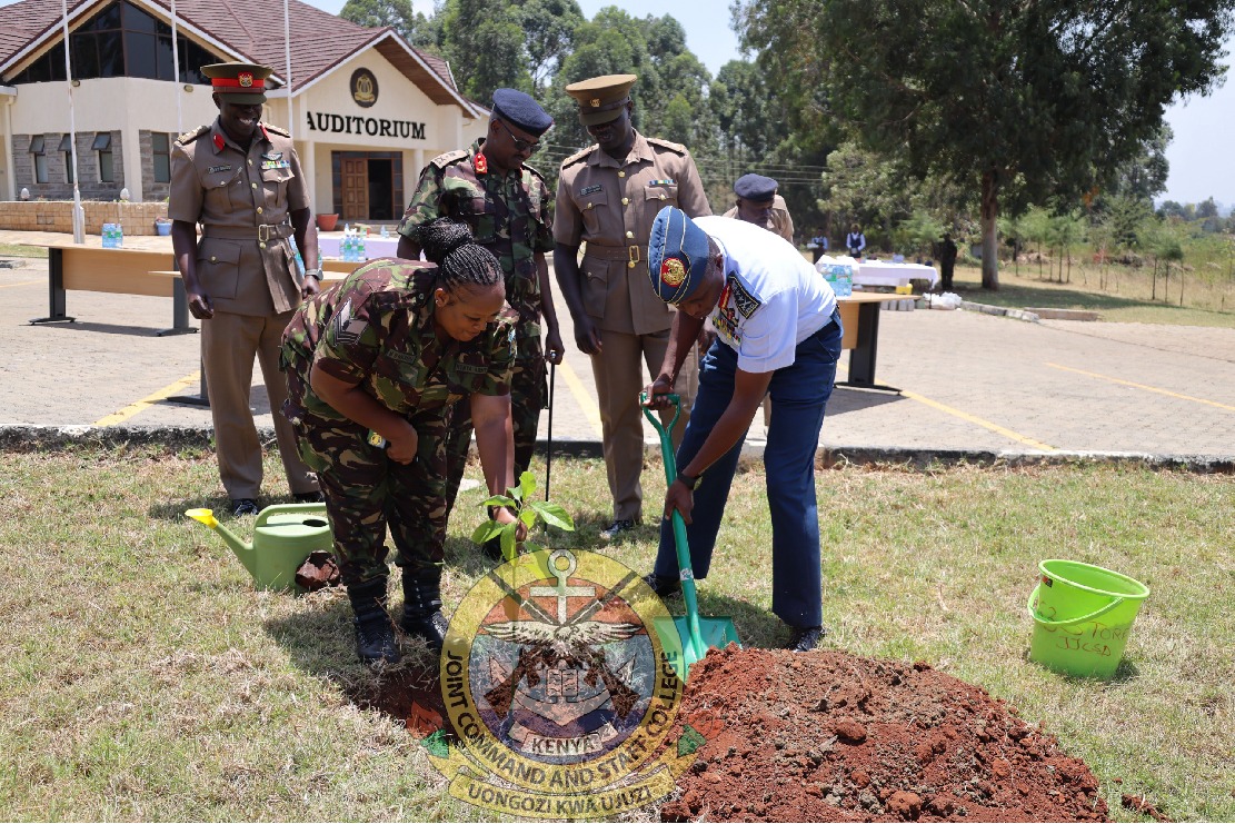 MOULDING THE NEXT GENERATION OF COMMANDERS AND STAFF OFFICERS