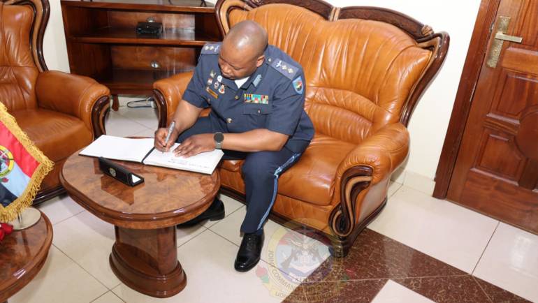 STRENGTHENING REGIONAL TIES THROUGH PROFESSIONAL MILITARY EDUCATION